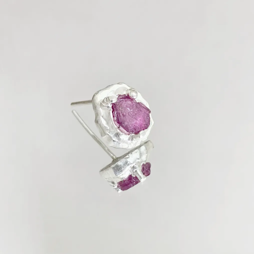 Artistic Style Sterling Silver Purple Pink Garnet Raw Stone  Earring