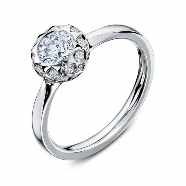 Asteria Diamond Solitaire