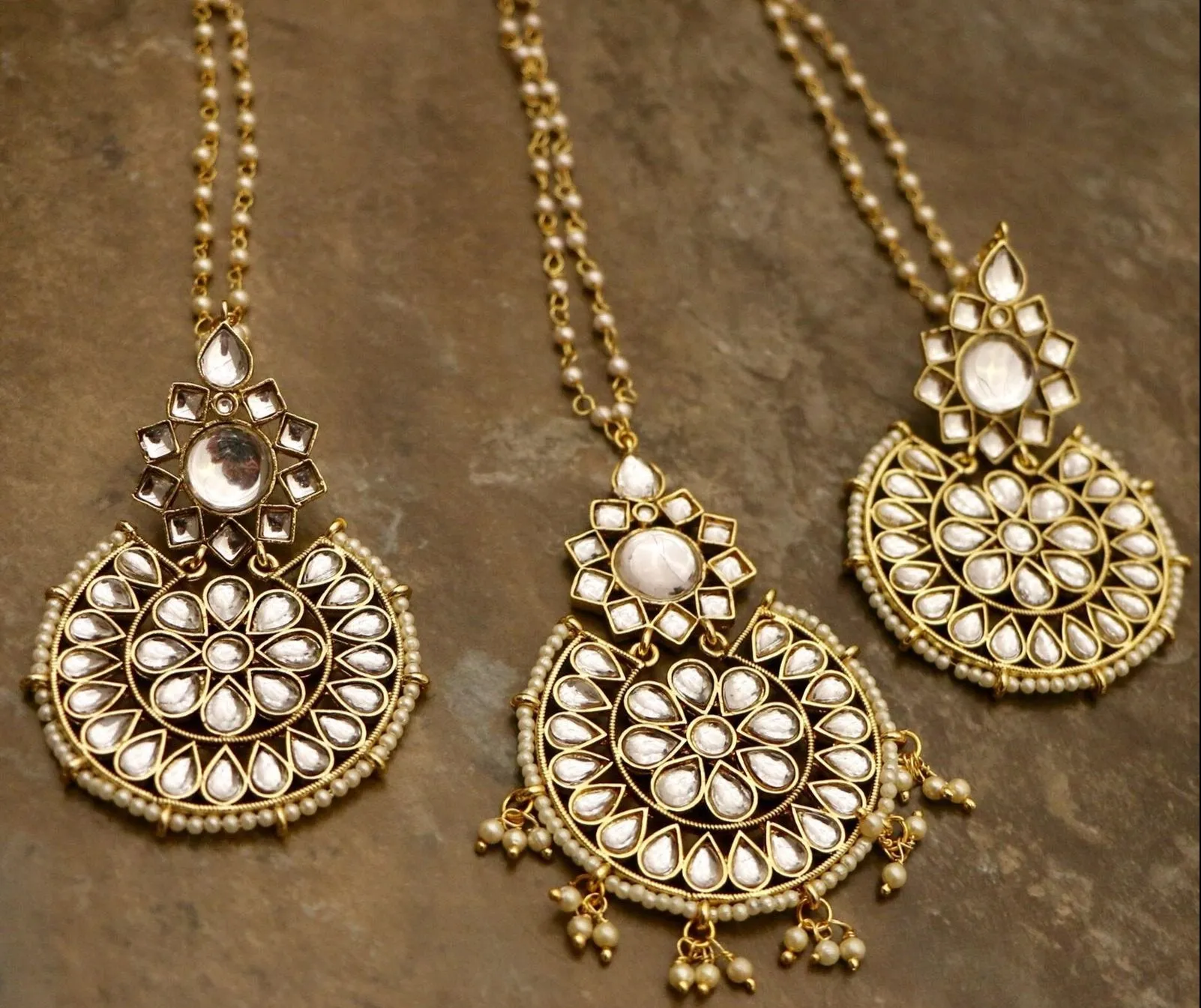 Beautiful Maang Ka Tika with Earrings