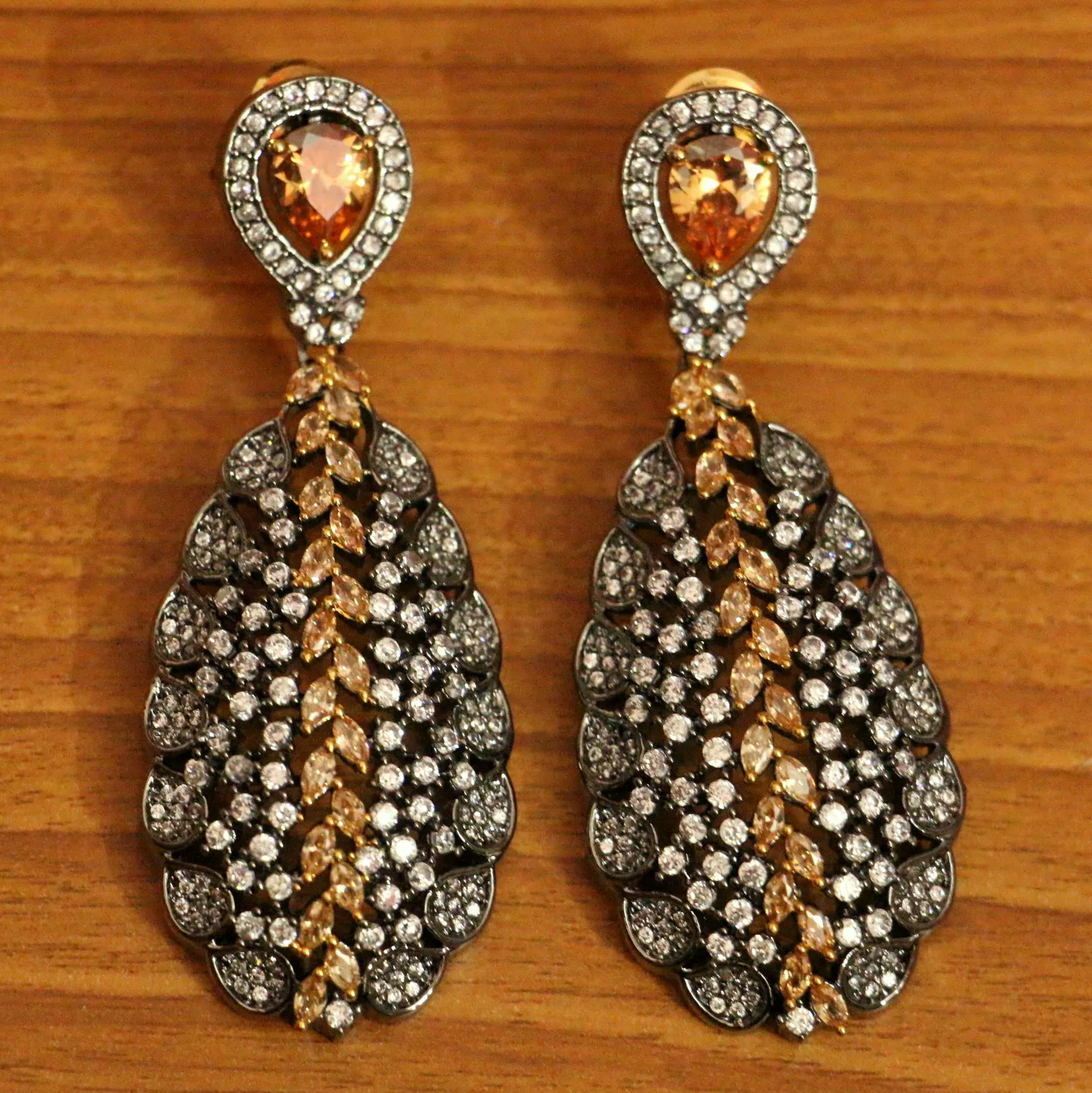 CITRINE DIAMOND LOOK BLACK RHODIUM DANGLERS