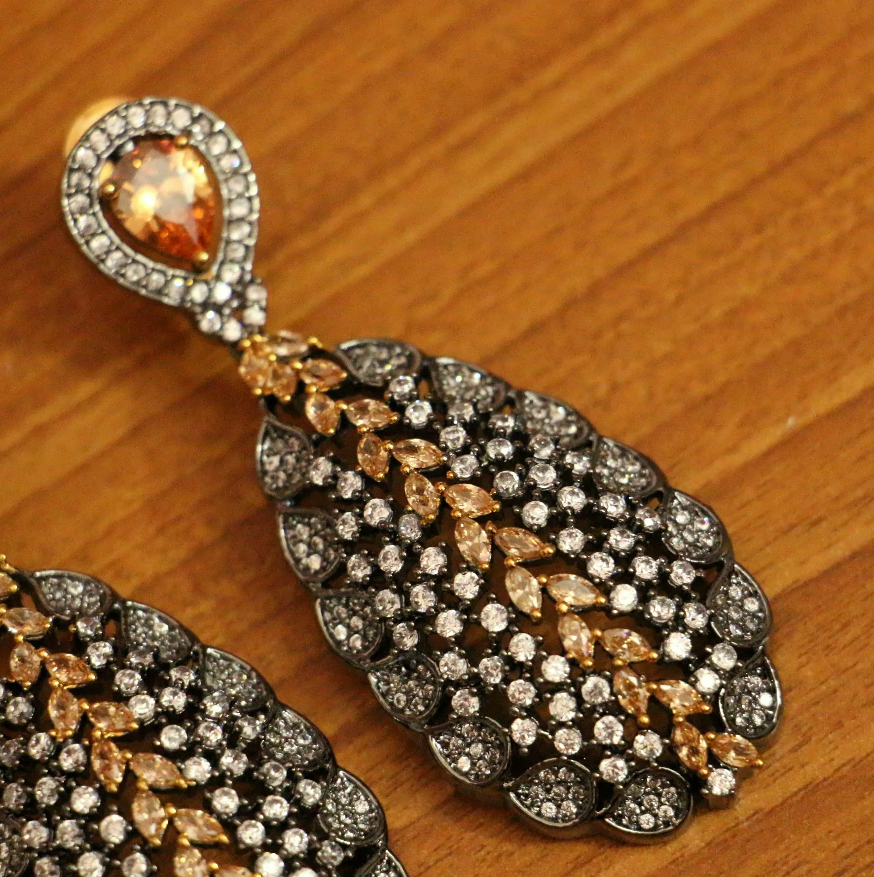 CITRINE DIAMOND LOOK BLACK RHODIUM DANGLERS