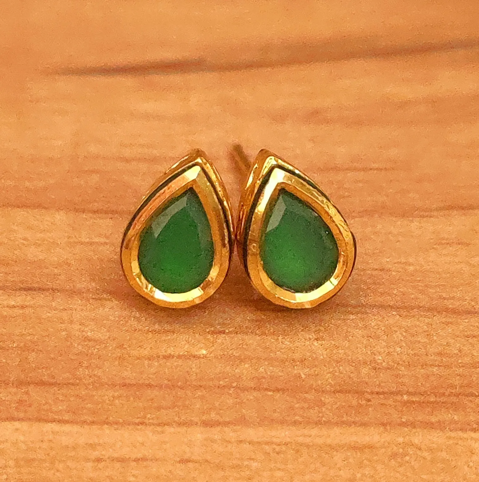 EMERALD GREEN LOOK KUNDAN MEENAKARI STUDS
