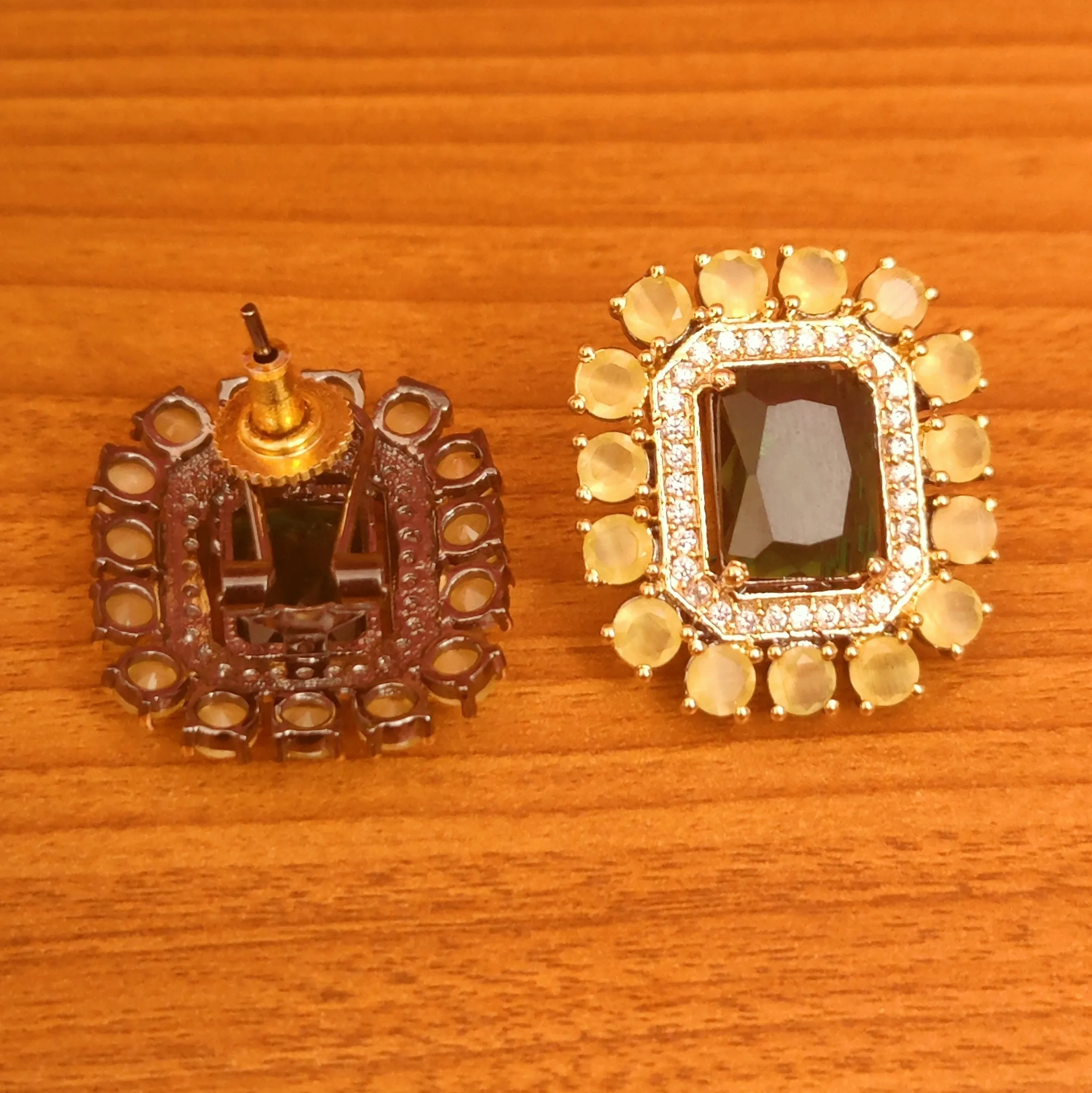 EMERALD LOOK FINE DIAMOND LOOK STUDS