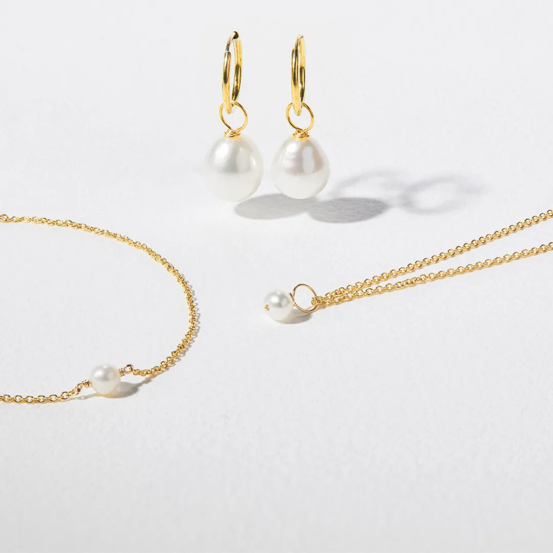 Gold Single Pearl Bracelet