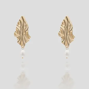 Inaya Textured Pearl Earrings