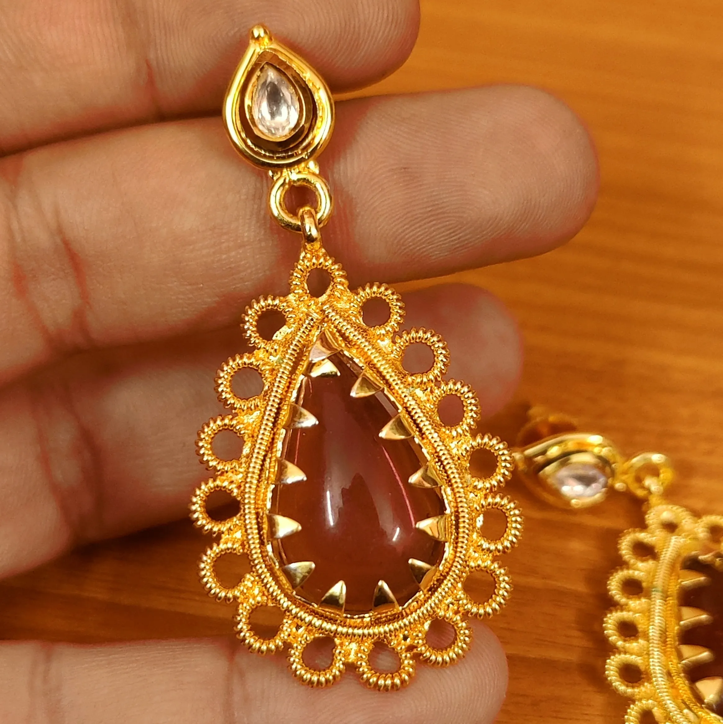 KUNDAN LOOK GOLD PLATED PEAR SHAPED WINE EARRINGS