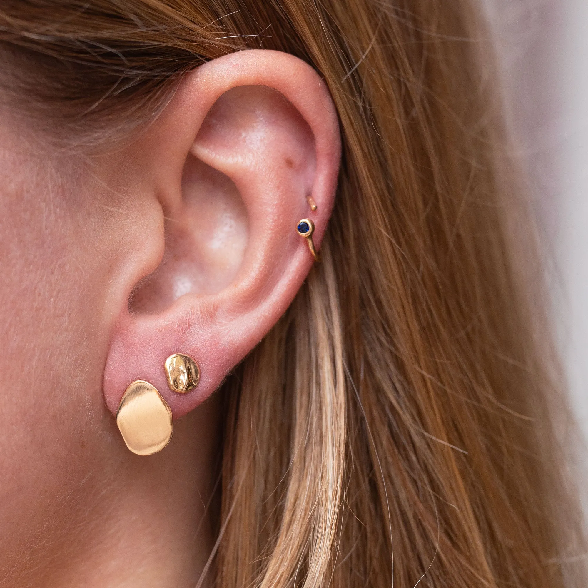 Les Vivants - Curves Gold Studs