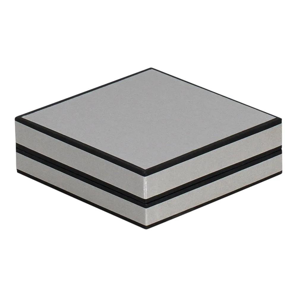 Metallic Pendant Box