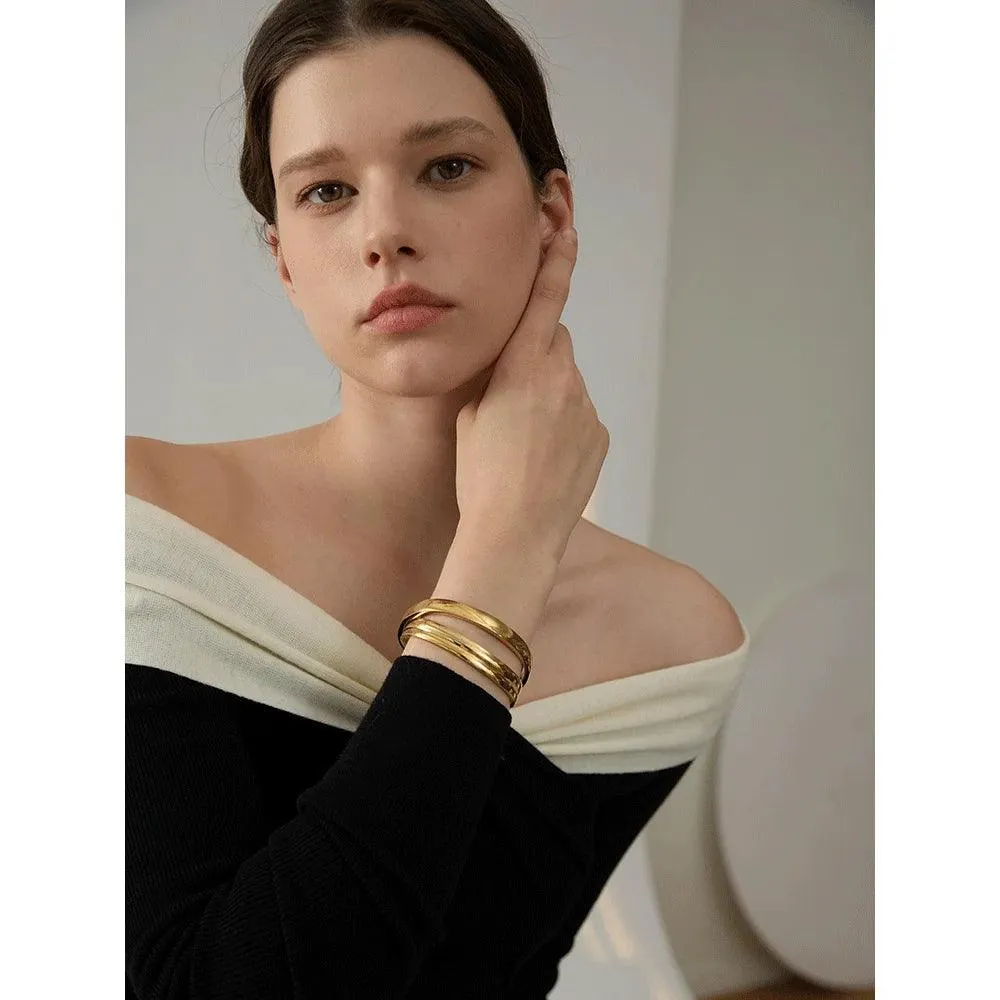 Minimalist 18k Gold Colour Texture Charm 60mm Waterproof 316L Stainless Steel Round Smooth Bracelet Bangles for Women