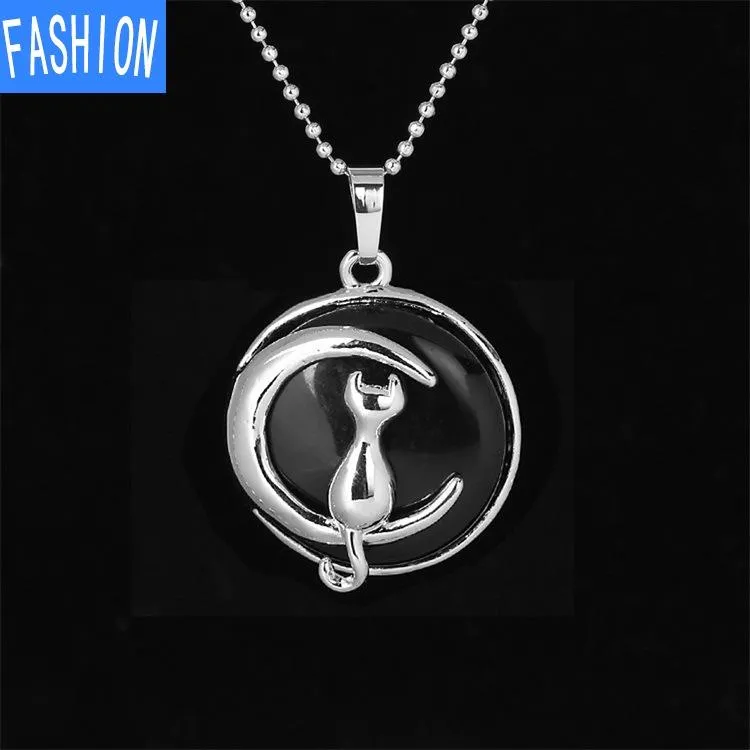 Natural crystal Simple Temperament Lovely Moon Cat Pendant Necklace
