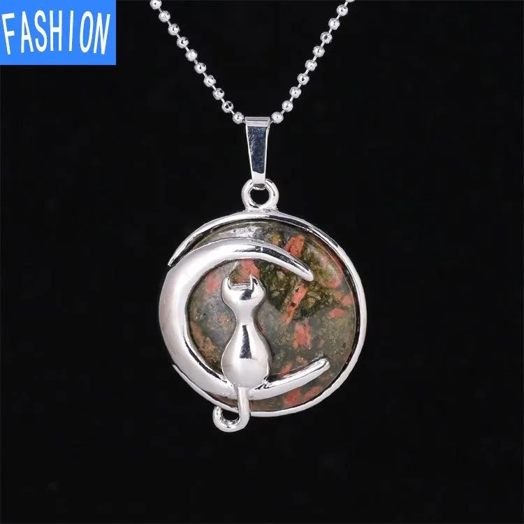 Natural crystal Simple Temperament Lovely Moon Cat Pendant Necklace