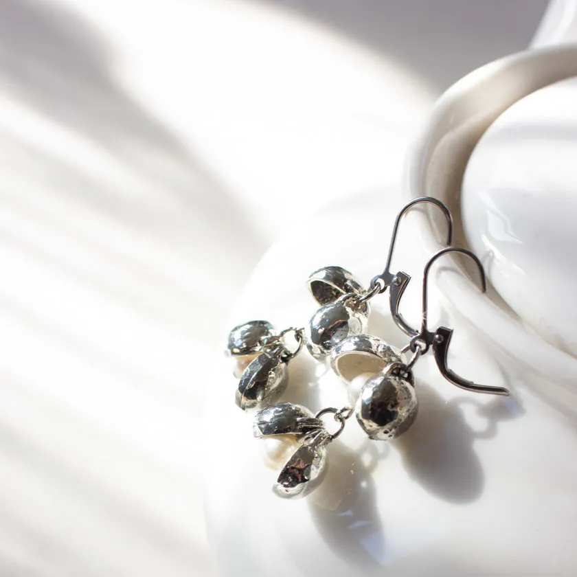 Perelle Earring by Anne-Marie Chagnon in Silvery