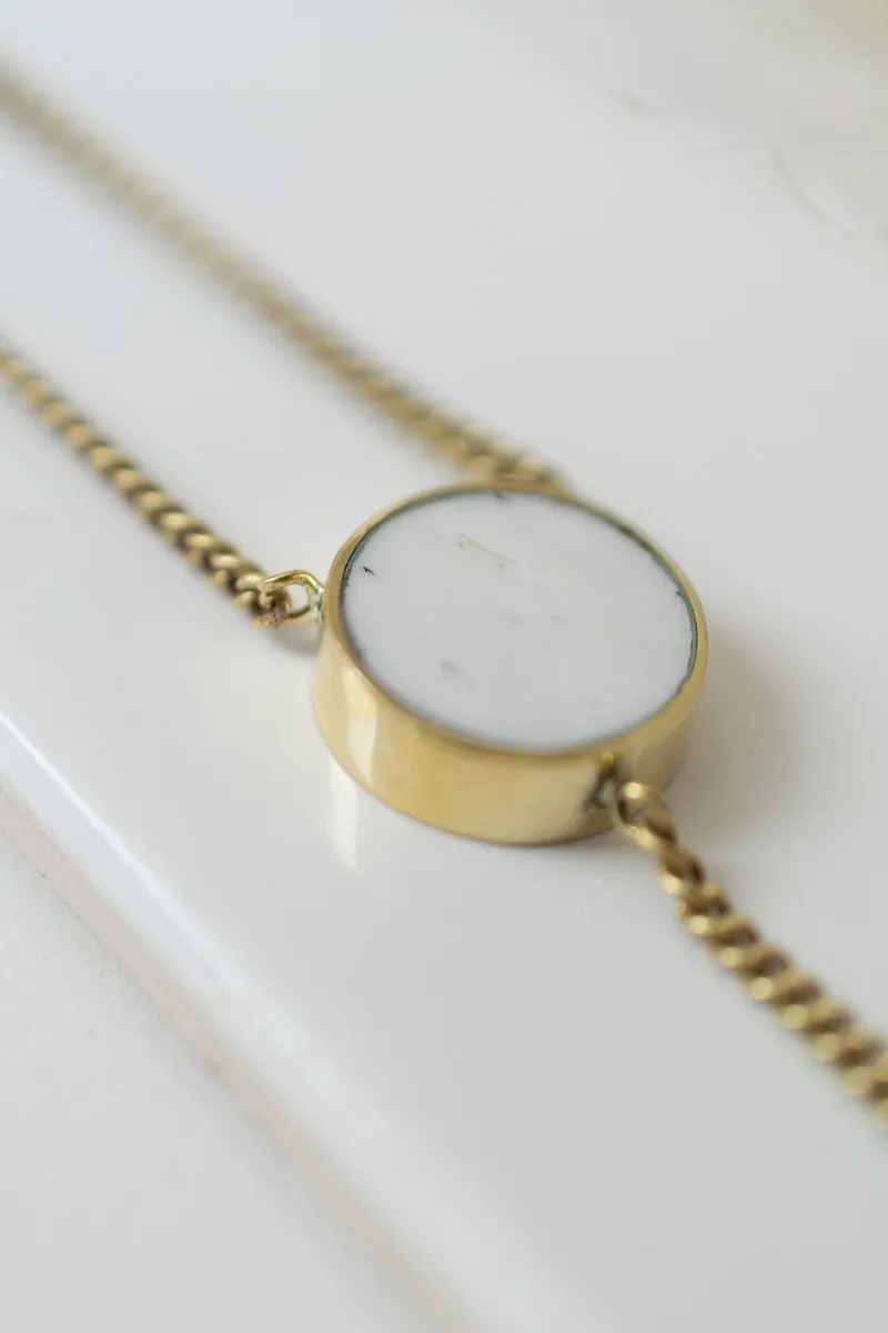 Quiet Lariat Necklace