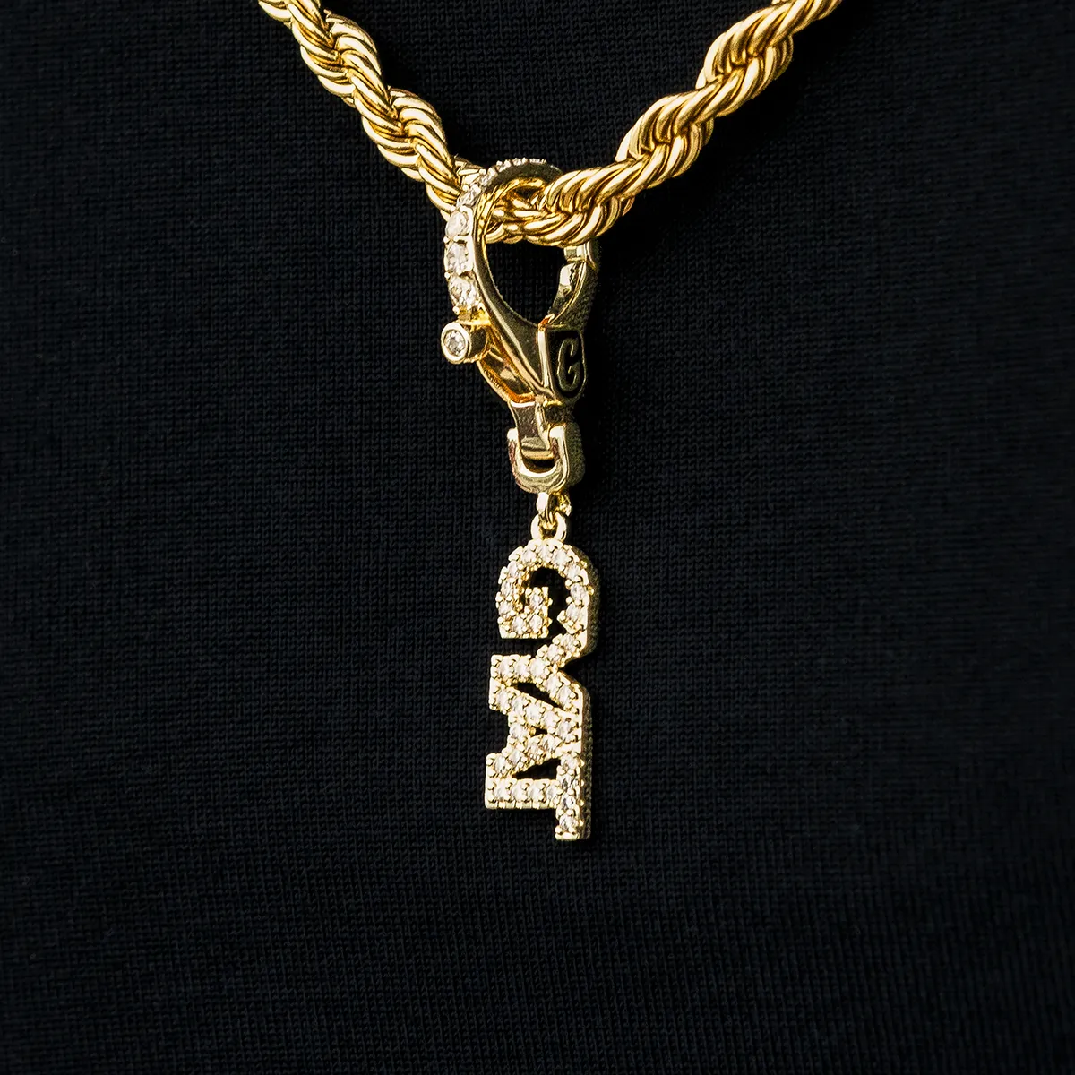 "Gyat" Clip On Pendant in Yellow Gold