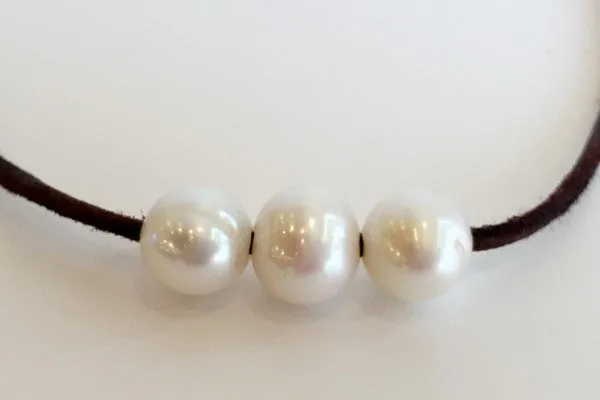"Triple Scoop" Sliding Freshwater Pearl Necklace