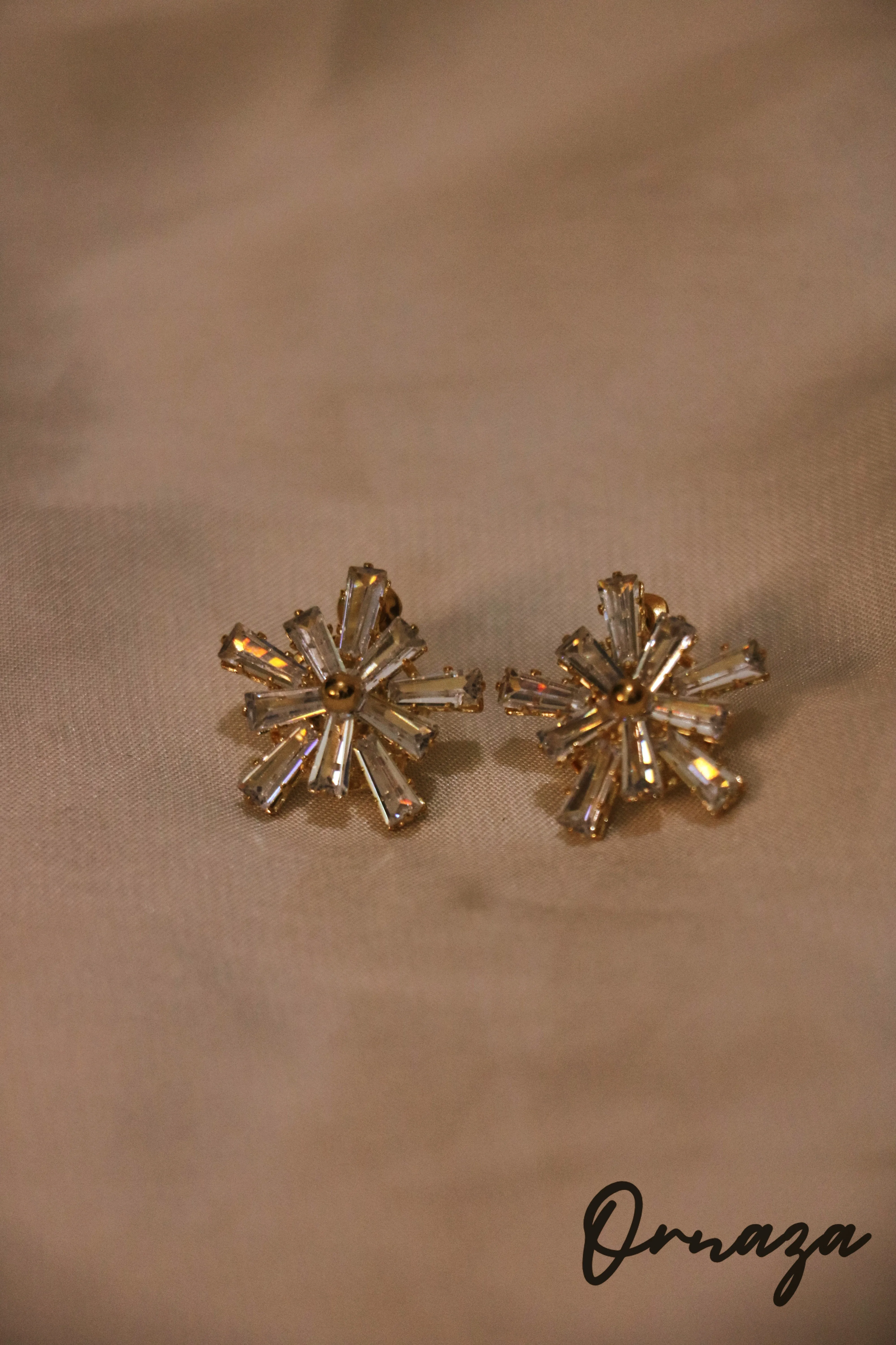 Radiant Starburst Stud Earrings – Dazzle with Elegance and Shine