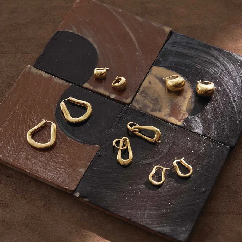 SHIFT EARRINGS