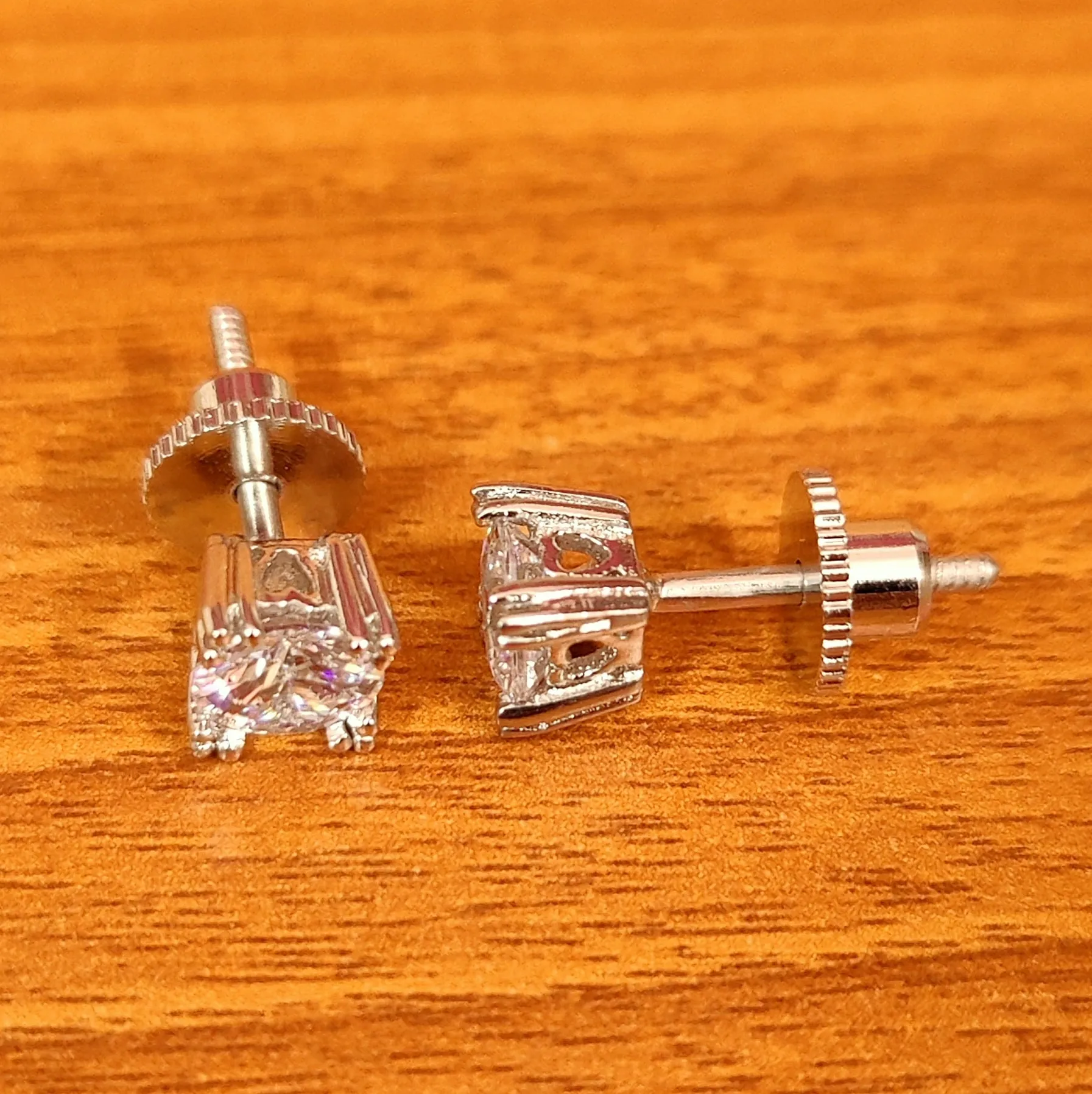 SILVER PLATED SIGNITY STUDDED SCREW PATTERN STUDS