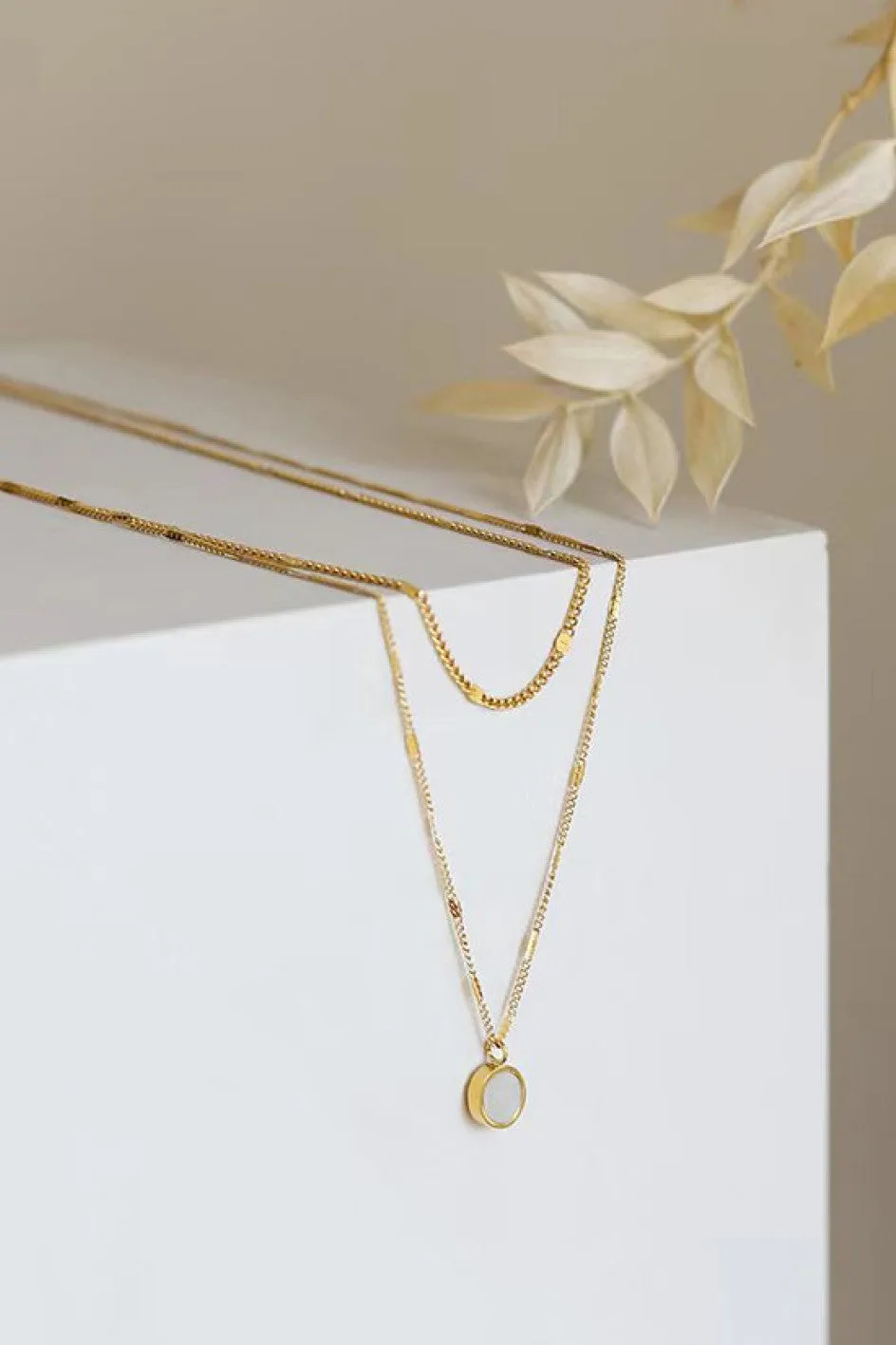 Simple Minimalist Gold Necklace