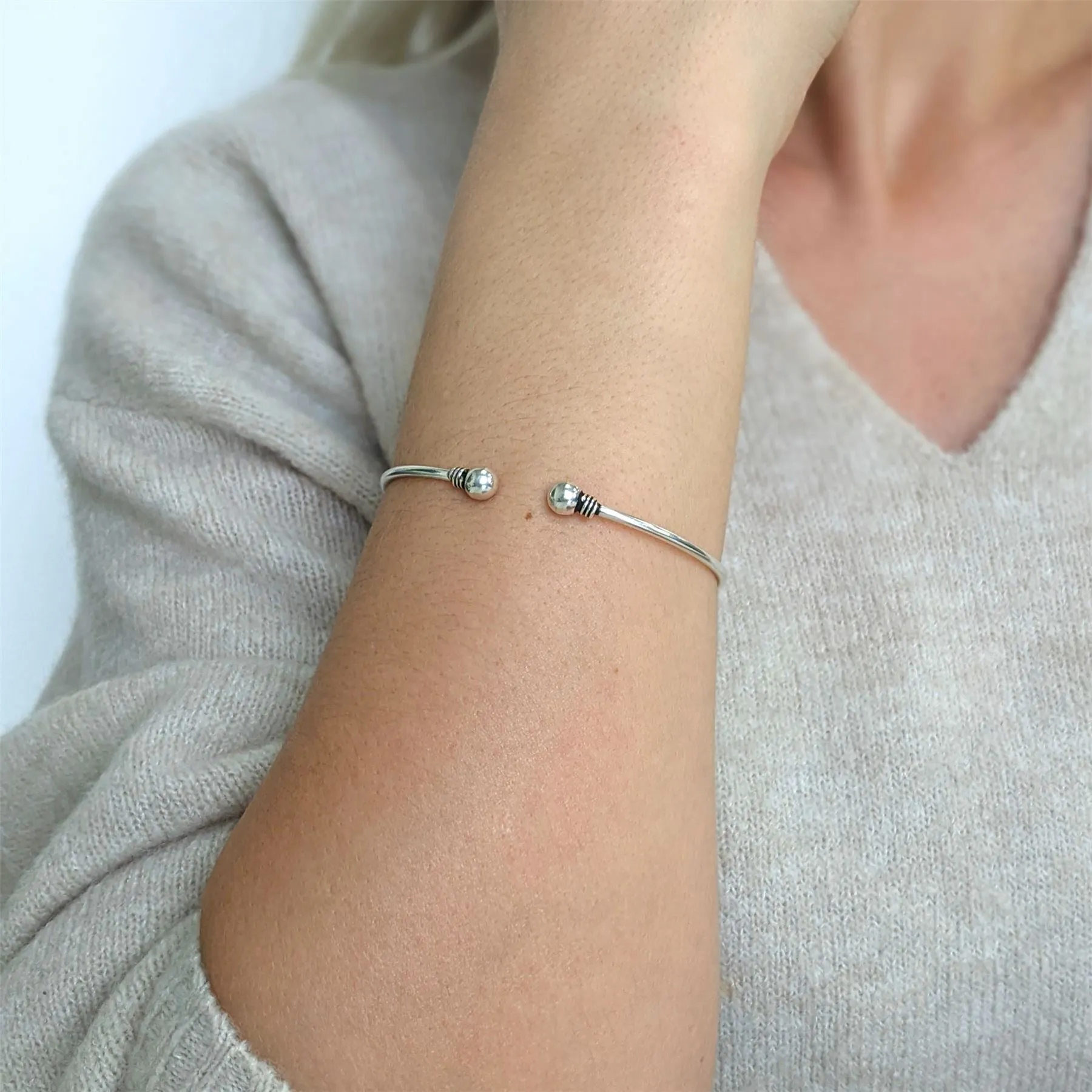 Sterling Silver Bohemian Thin Scroll Work Balinese Torque Bangle