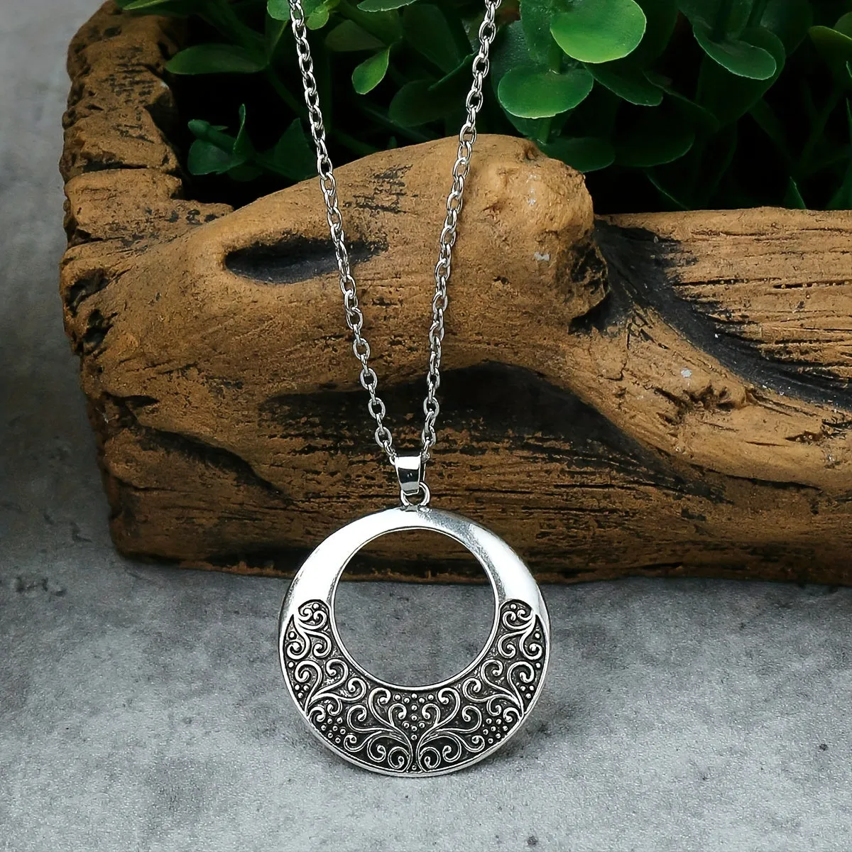 Vintage Carved Zinc Alloy Jewelry Set for Daily Wear  Parties