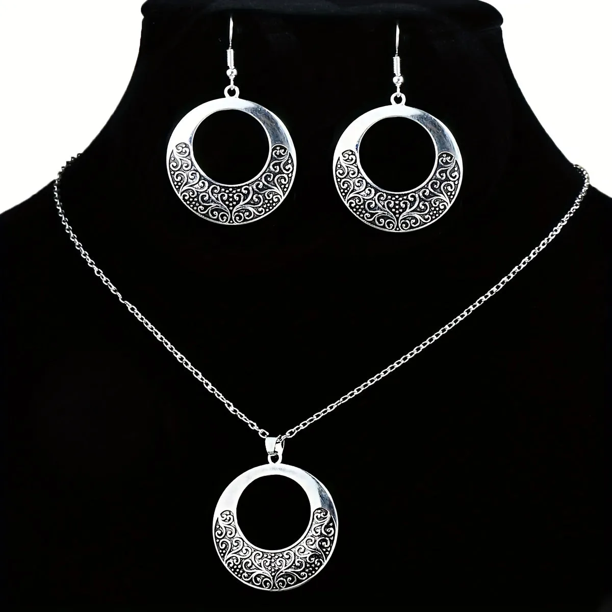 Vintage Carved Zinc Alloy Jewelry Set for Daily Wear  Parties
