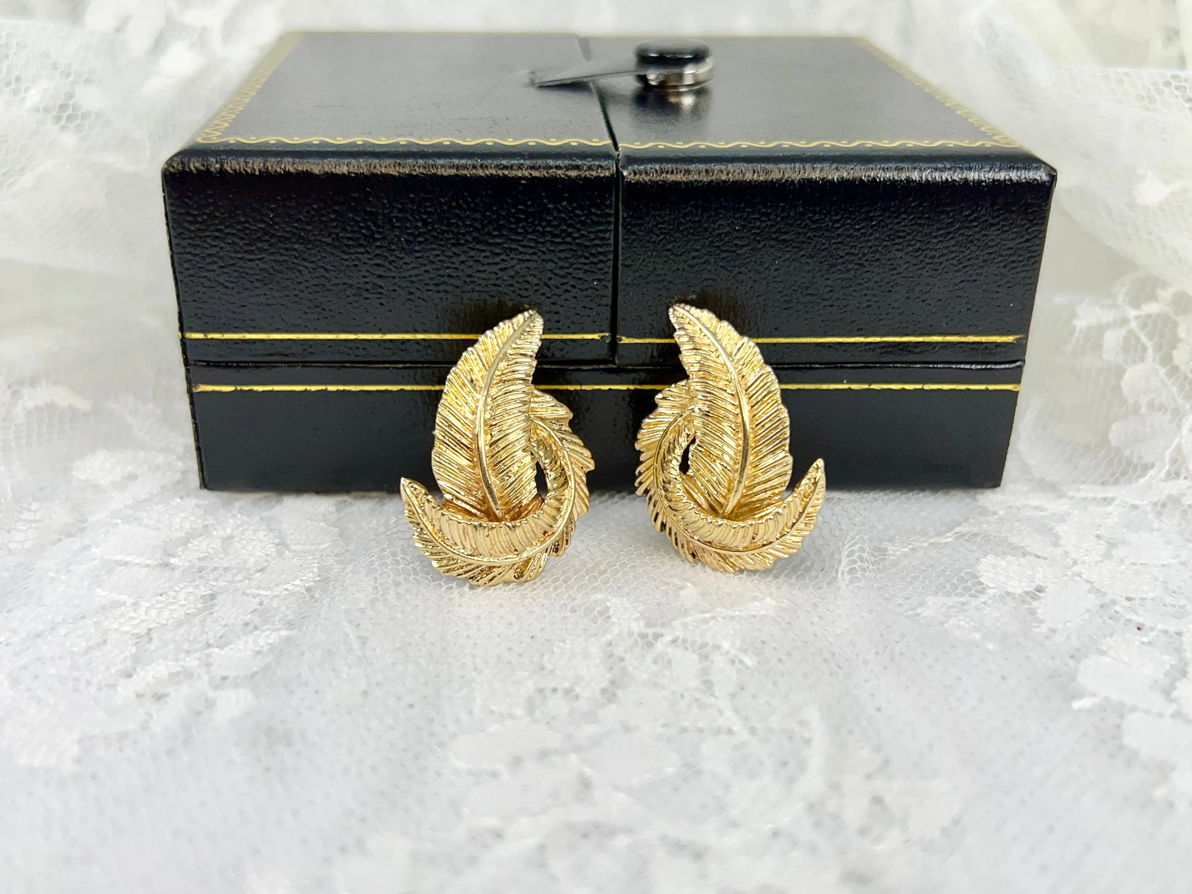 Vintage Gold Feather Swirl Earrings, 14K