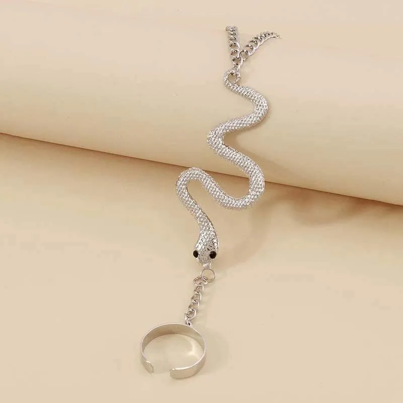 Vintage Punk Goth Exaggerated Spider Snake Butterfly Ring with Bracelet Link and Wrist - Fashion Bracelets Jewellery