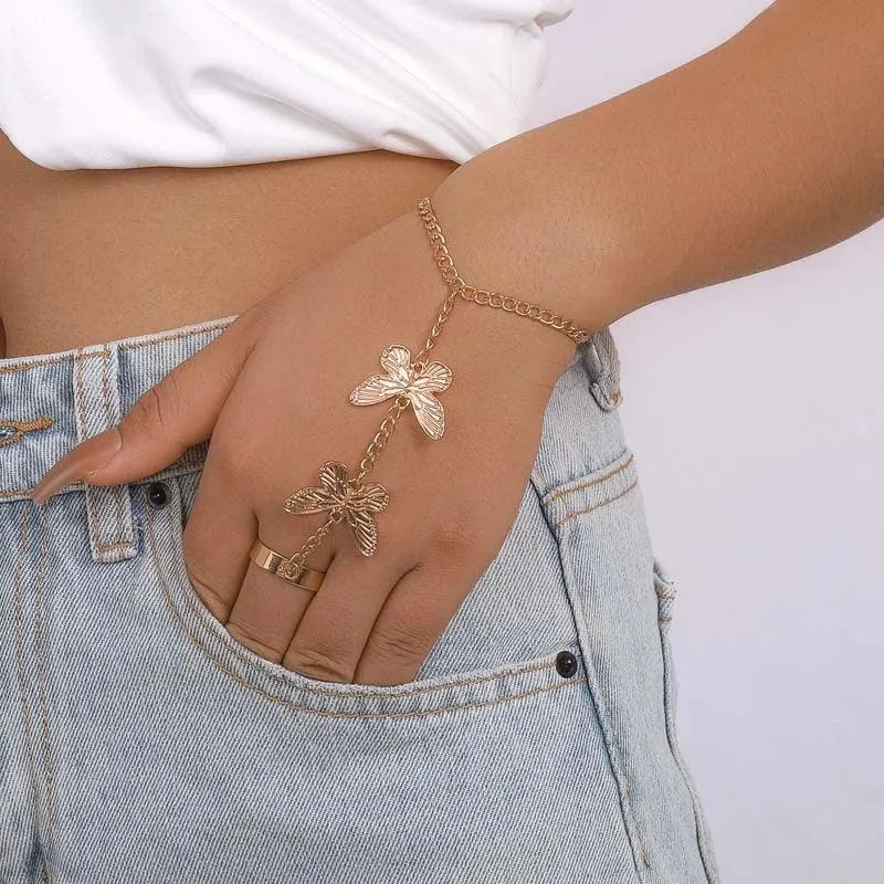 Vintage Punk Goth Exaggerated Spider Snake Butterfly Ring with Bracelet Link and Wrist - Fashion Bracelets Jewellery