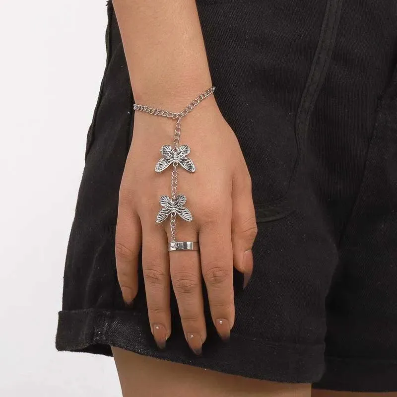 Vintage Punk Goth Exaggerated Spider Snake Butterfly Ring with Bracelet Link and Wrist - Fashion Bracelets Jewellery